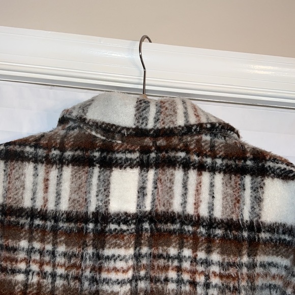 Blank NYC Cassie Plaid Shacket Size Medium - Picture 13 of 15